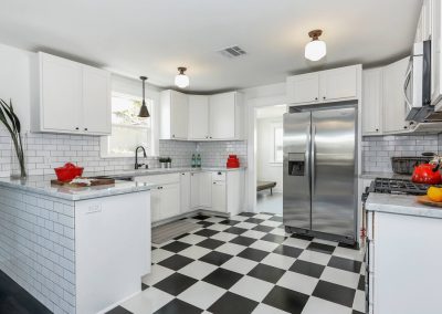 small kitchen checkers tile